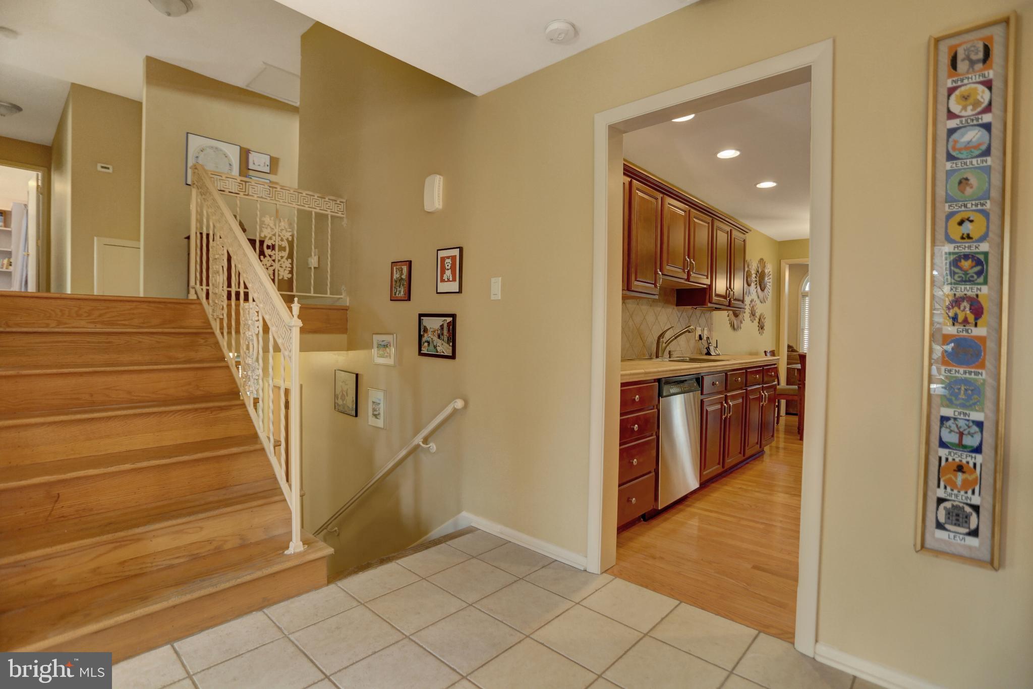 1540 Appletree Road Harrisburg, PA 17110 - Photo 6 of 48 Gallery Image 6