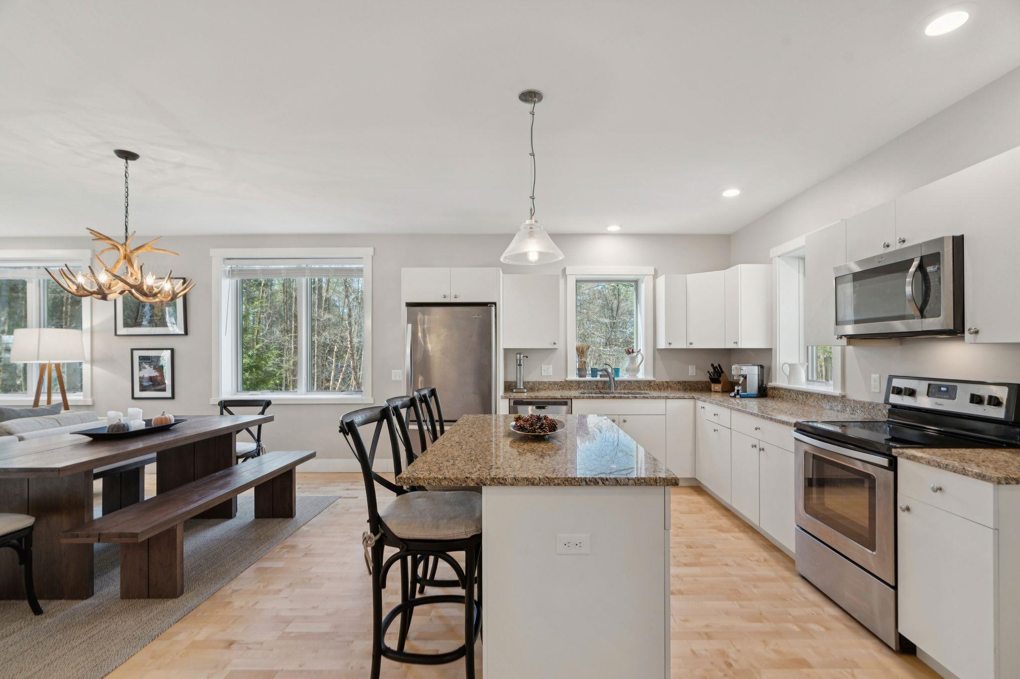 207 Hartness Way Hartford, VT 05059 - Photo 14 of 54