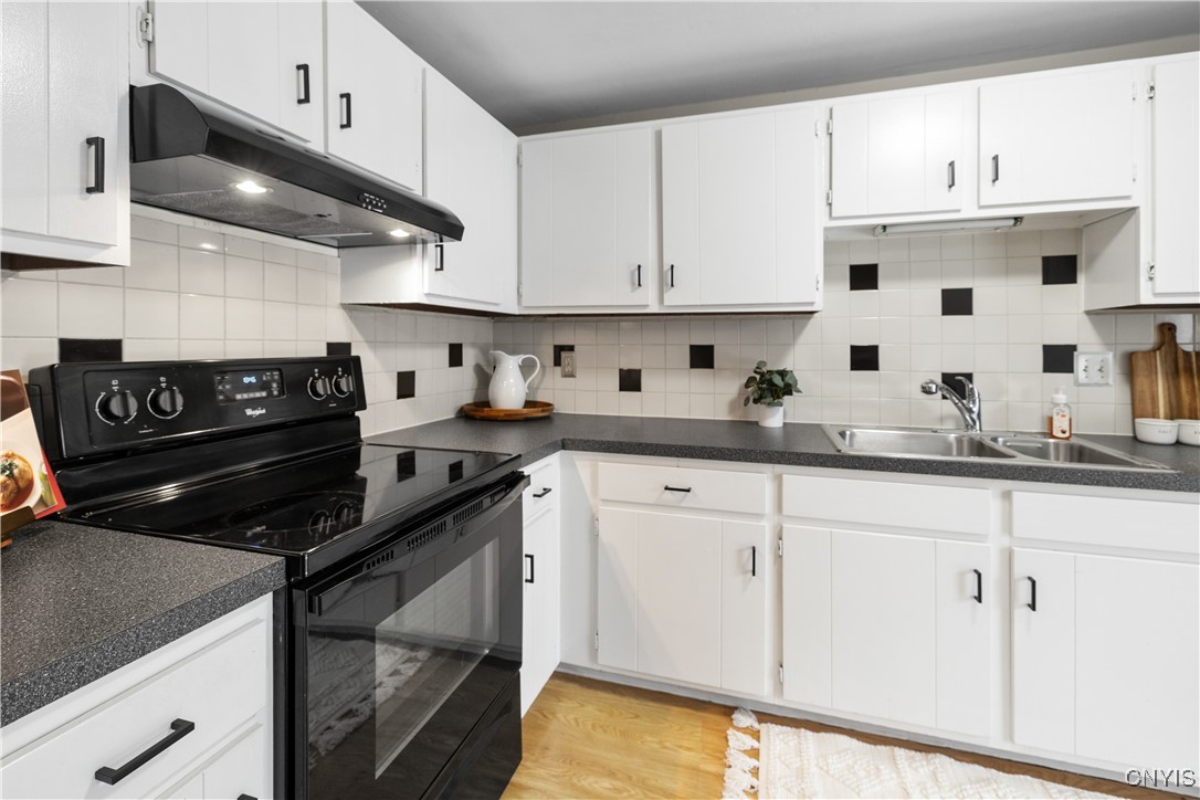 798 Fairway Circle Van Buren, NY 13027 - Photo 13 of 30