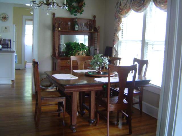 102 Cleveland Street Clinton, SC 29325 - Photo 4 of 9