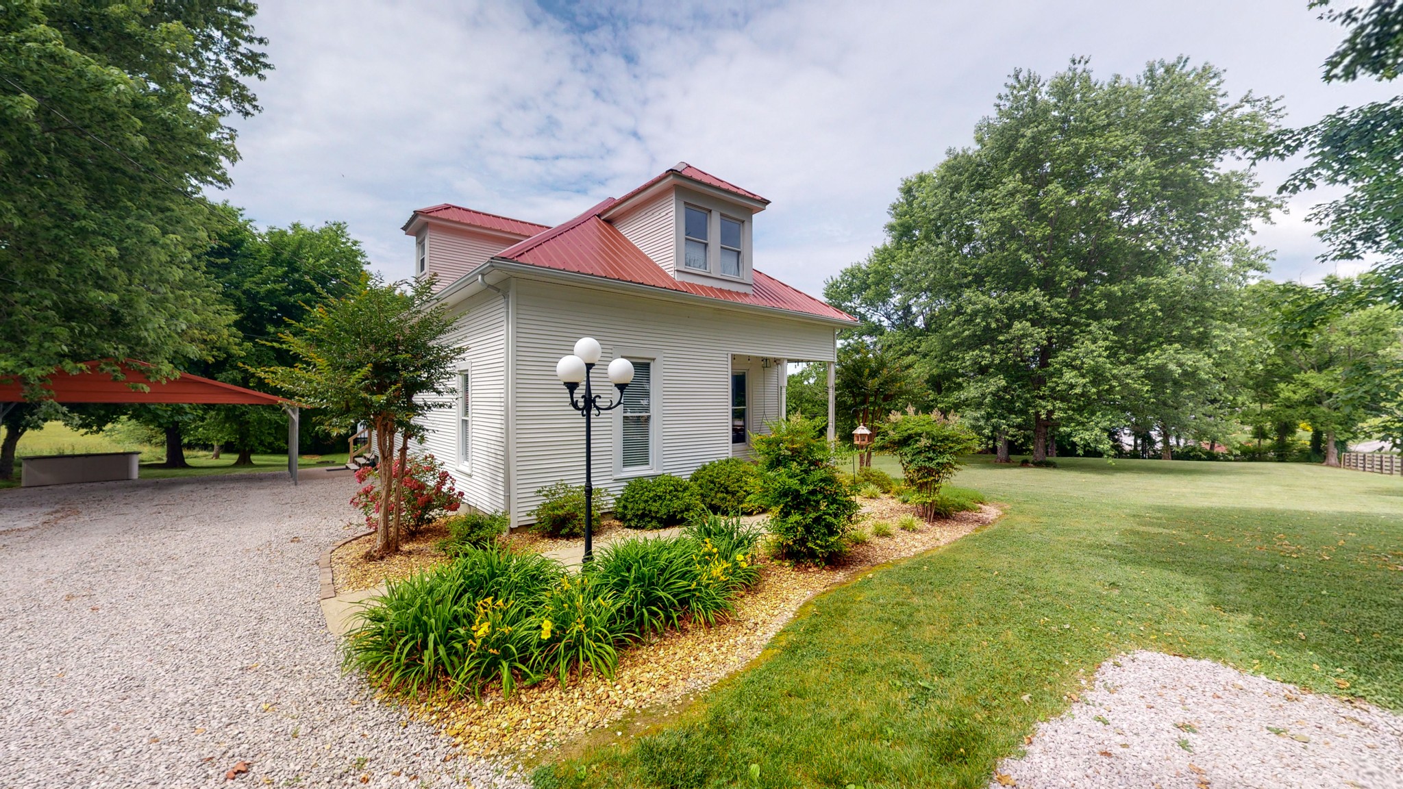 2344 Les Robinson Road Columbia, TN 38401 - Photo 2 of 36 Gallery Image 2