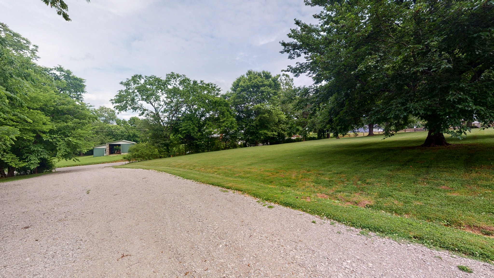 2344 Les Robinson Road Columbia, TN 38401 - Photo 27 of 36 Gallery Image 27