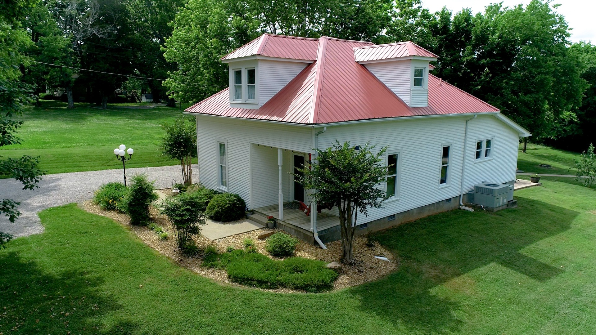 2344 Les Robinson Road Columbia, TN 38401 - Photo 4 of 36 Gallery Image 4