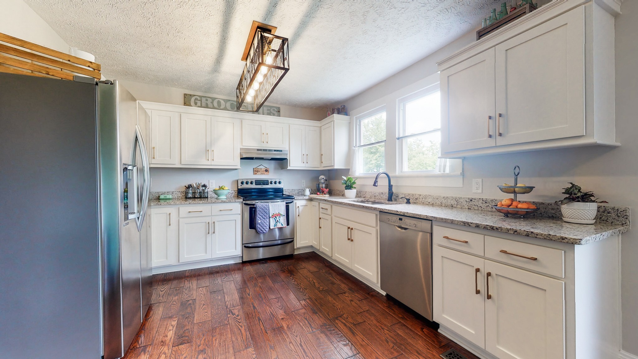 2344 Les Robinson Road Columbia, TN 38401 - Photo 9 of 36 Gallery Image 9