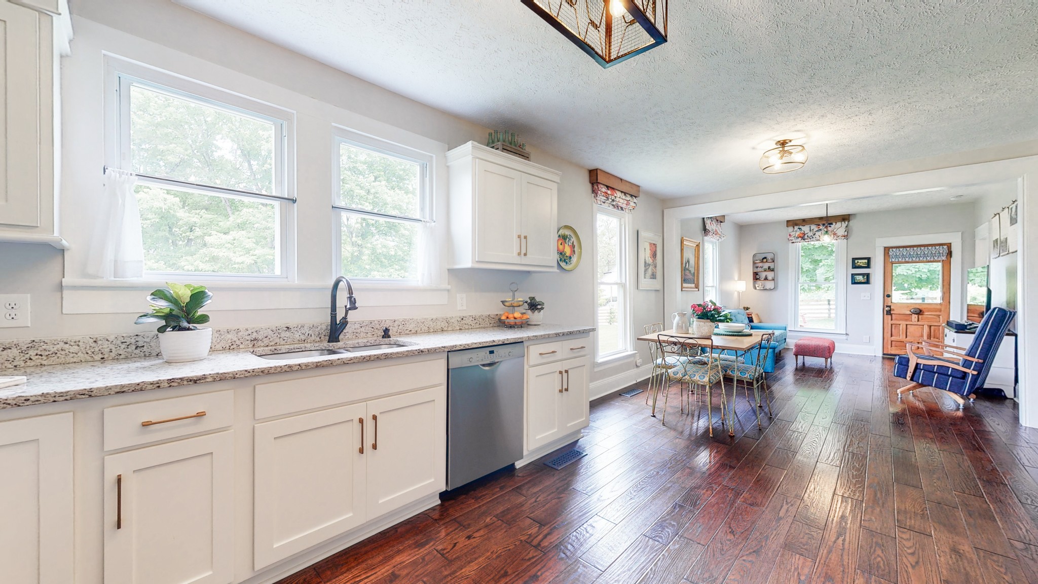 2344 Les Robinson Road Columbia, TN 38401 - Photo 10 of 36 Gallery Image 10