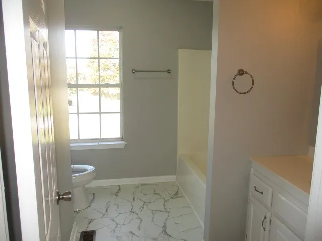 $299,900 | 309 Nikita Drive, Portland, TN 37148