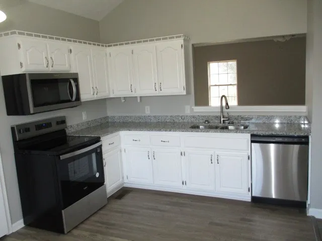 $299,900 | 309 Nikita Drive, Portland, TN 37148