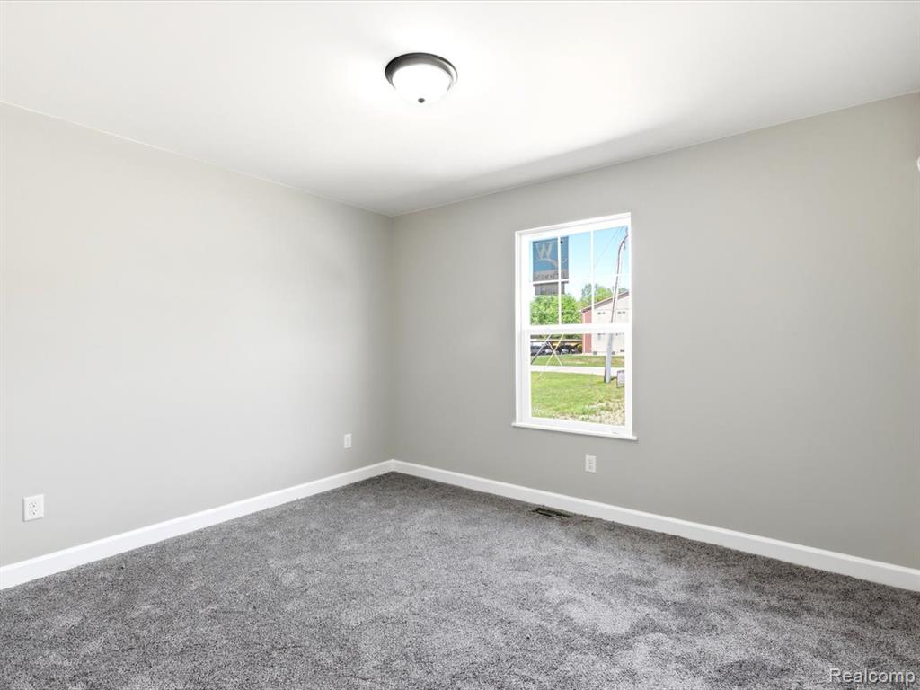 2941 Beach Road Port Huron, MI 48060 - Photo 21 of 30