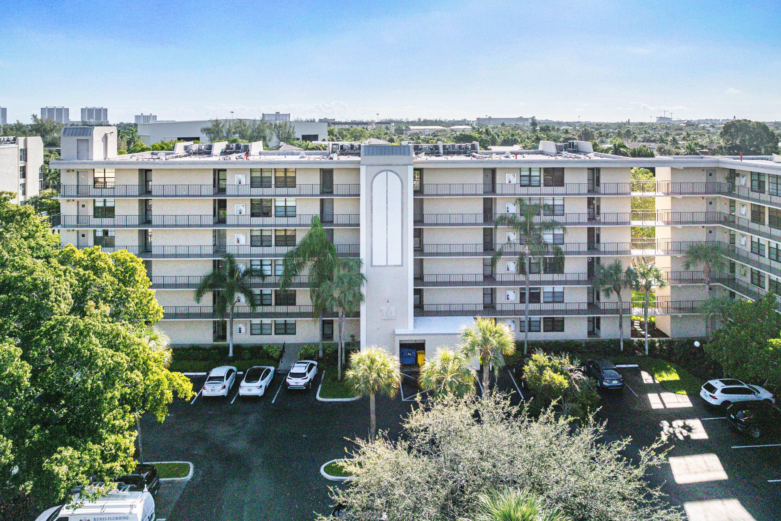 14 Royal Palm Way, Unit 501 Boca Raton, FL 33432 - Photo 29 of 39 029-14RoyalPalmWay-501-BocaRaton-FL-3343