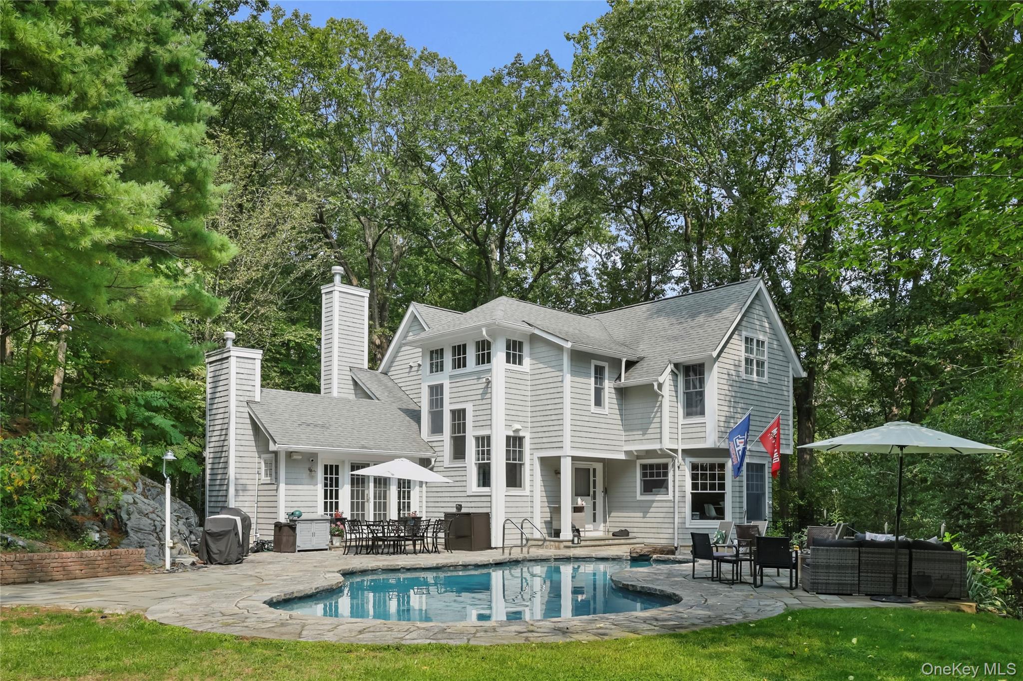 Welcome to 400 Cyrus Field Road in Irvington