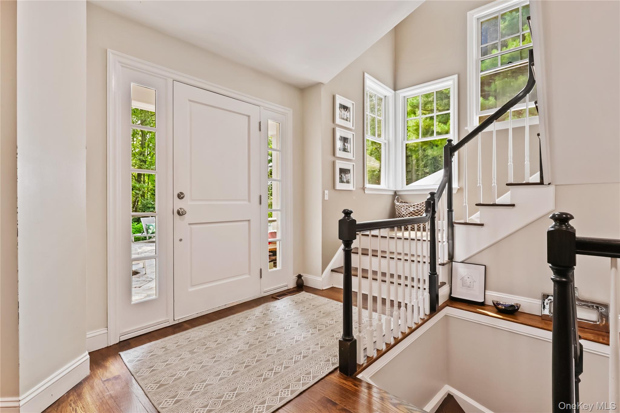 400 Cyrus Field Road Irvington, NY 10533 - Photo 2 of 27