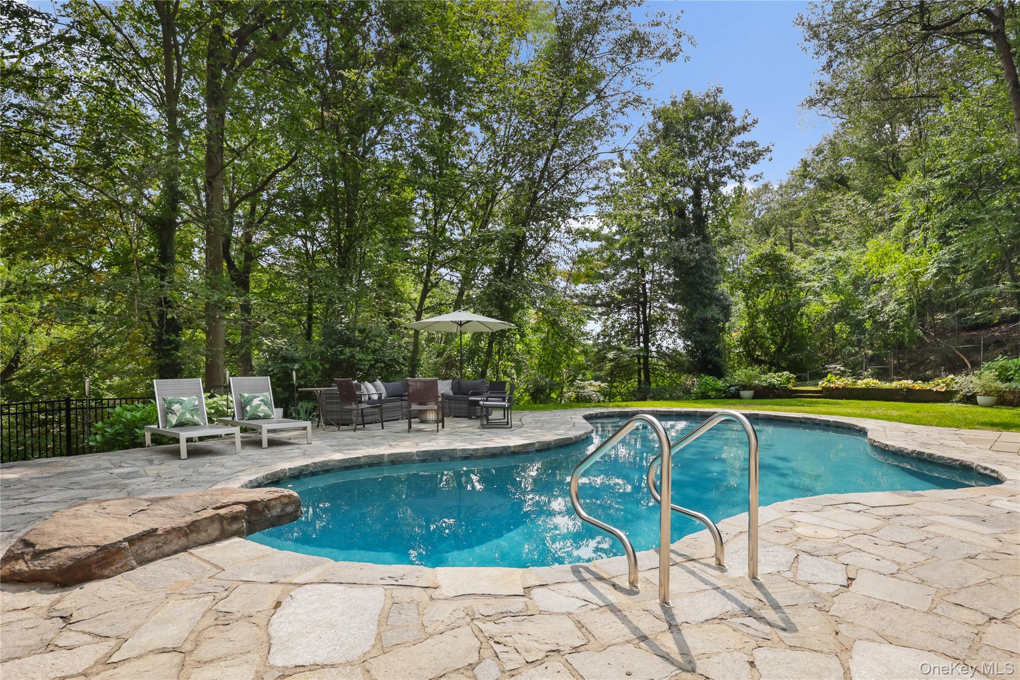 400 Cyrus Field Road Irvington, NY 10533 - Photo 22 of 27 Situated on over 1 acre