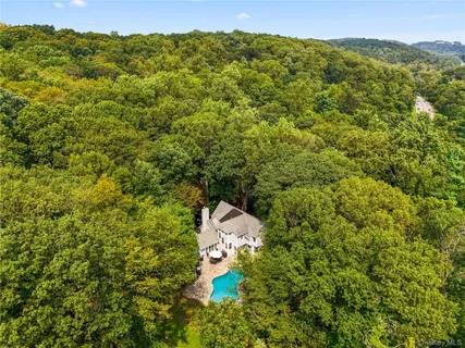 $1,250,000 | 400 Cyrus Field Road, Irvington, NY 10533