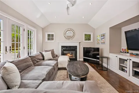 $1,250,000 | 400 Cyrus Field Road, Irvington, NY 10533