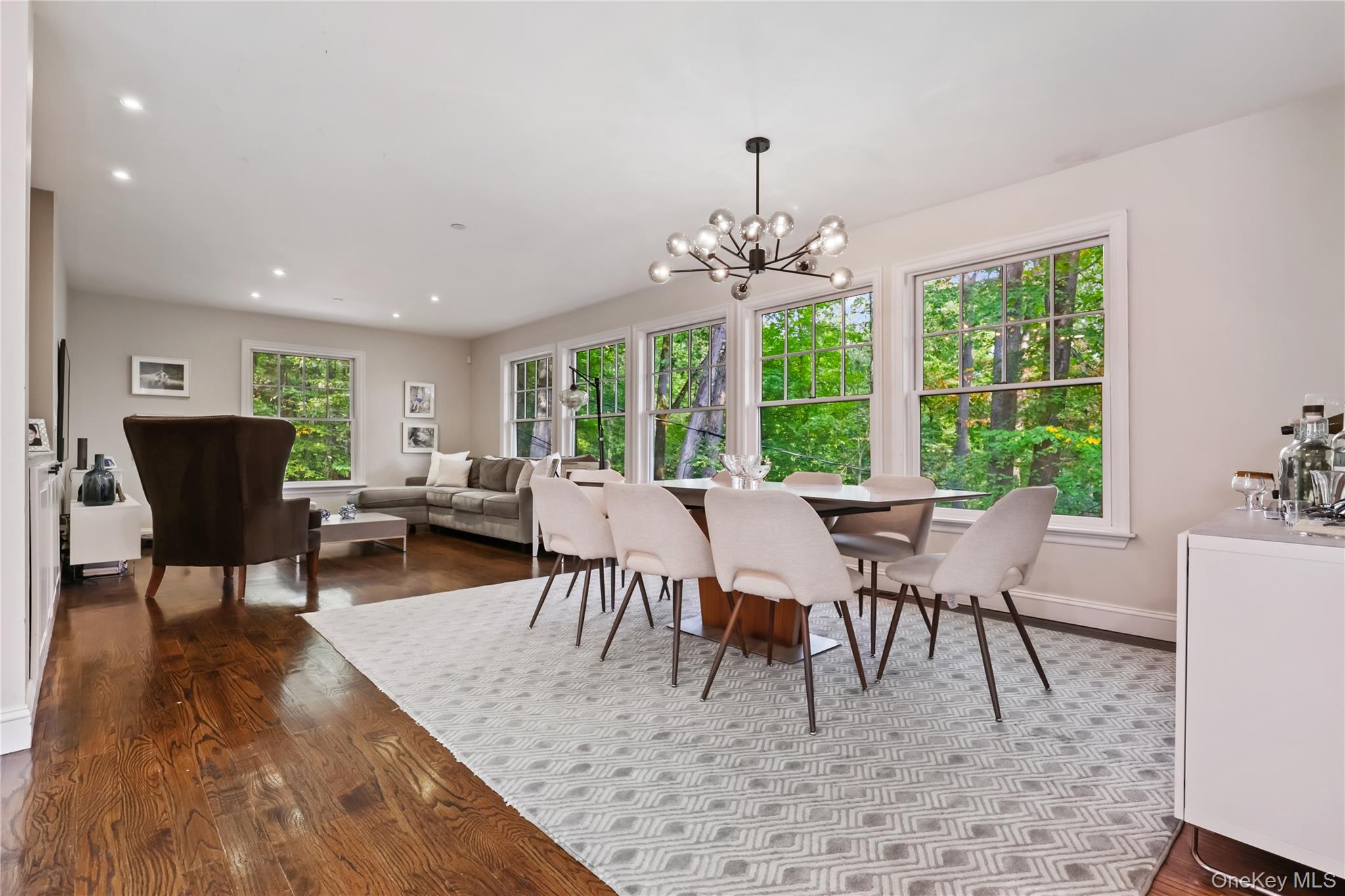 400 Cyrus Field Road Irvington, NY 10533 - Photo 5 of 27 Dining Area