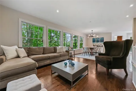 $1,250,000 | 400 Cyrus Field Road, Irvington, NY 10533