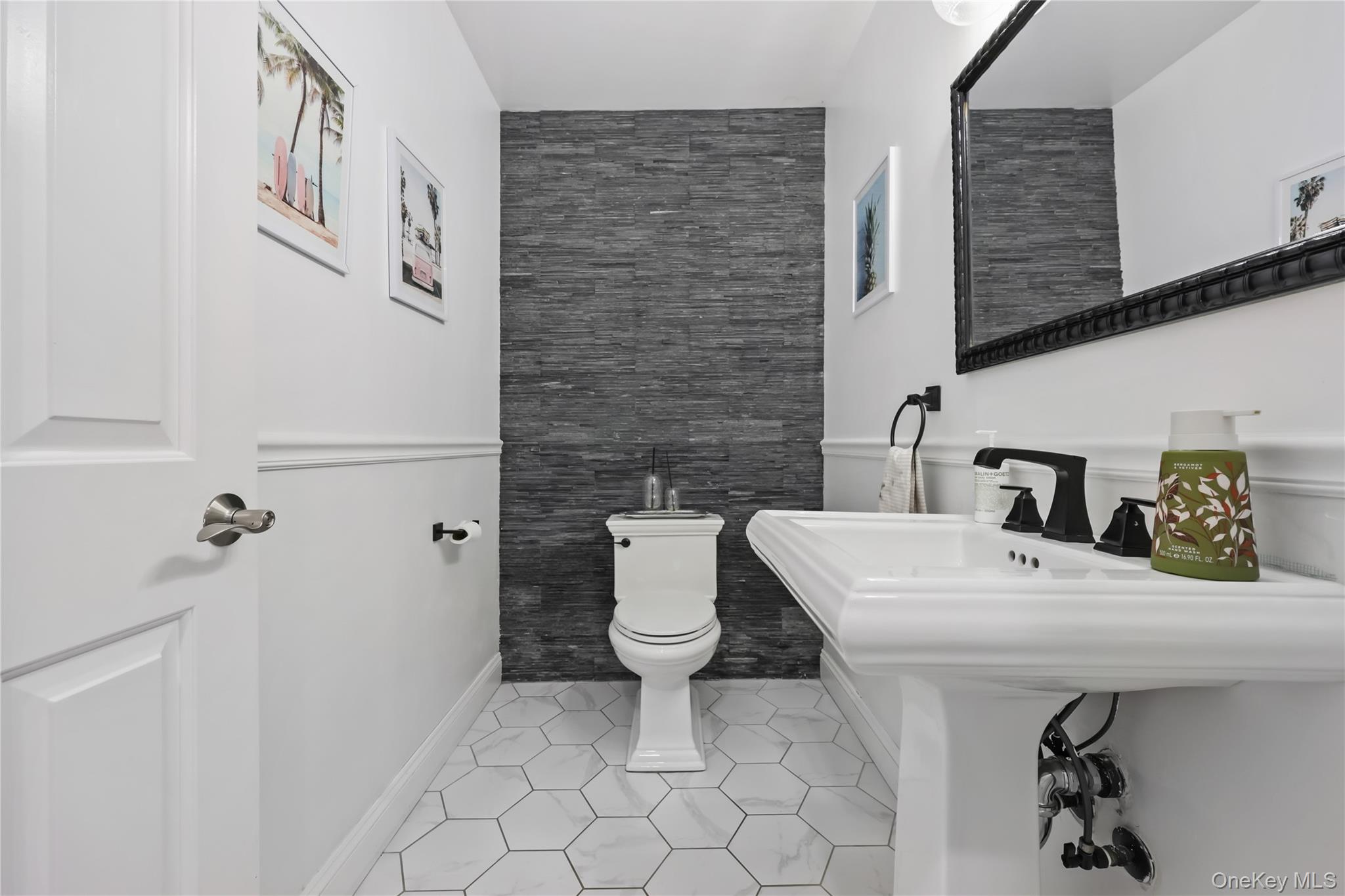 400 Cyrus Field Road Irvington, NY 10533 - Photo 8 of 27 Half Bath on Main Floor