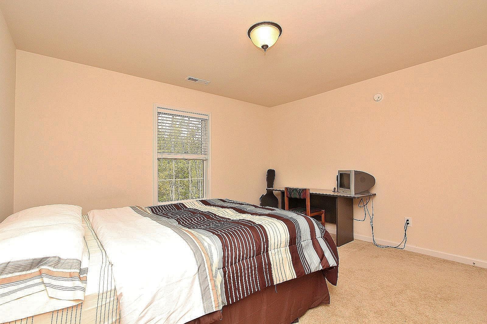 134 Silver Shadow Road Hardy, VA 24101 - Photo 29 of 49 img_1284