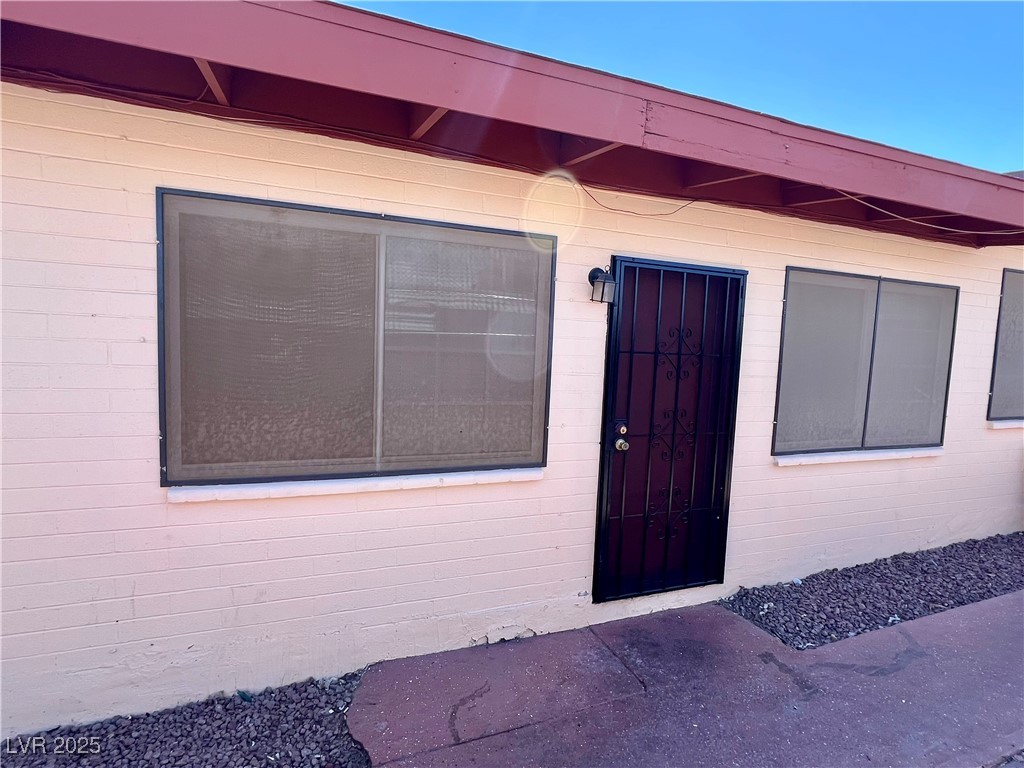 720 North 10th Street, Unit 4 Las Vegas, NV 89101 - Photo 2 of 9