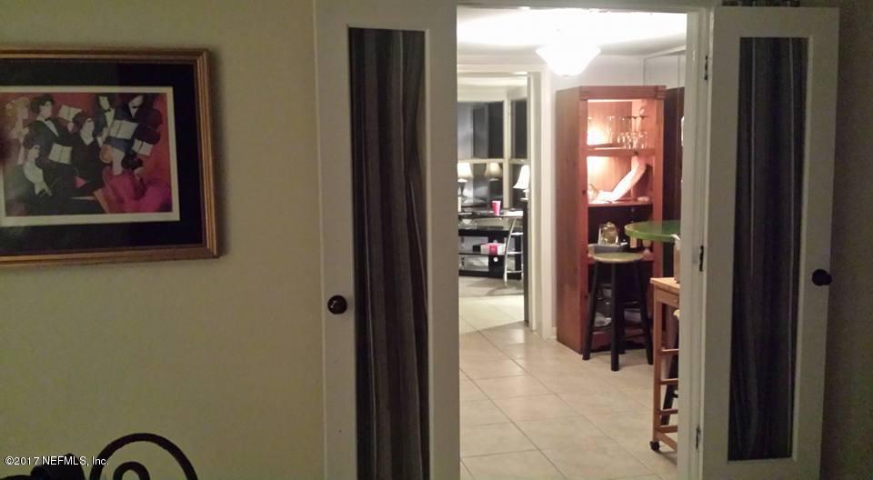 2733 Rainbow Road Jacksonville, FL 32217 - Photo 8 of 16 a view of a hallway with a elevator