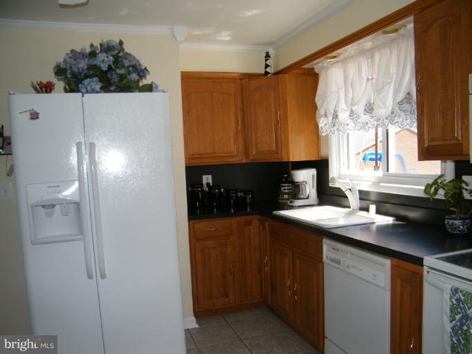 10609 Vincent Road White Marsh, MD 21162 - Photo 1 of 18 Kitchen