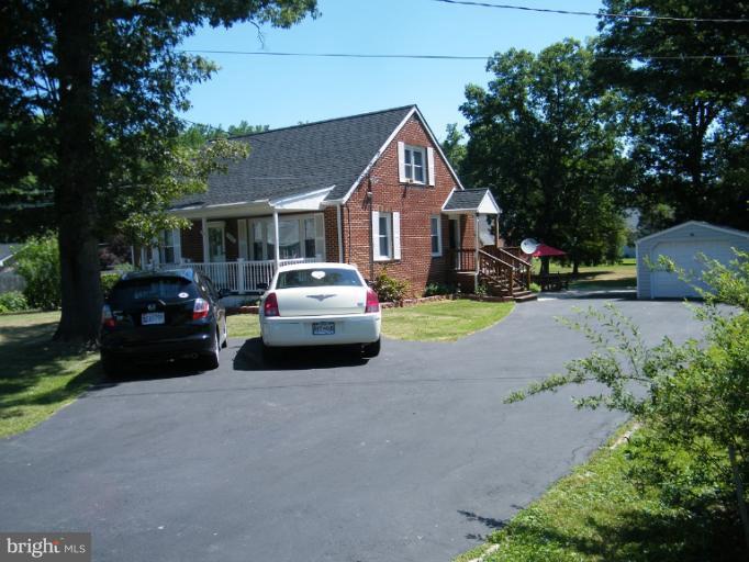10609 Vincent Road White Marsh, MD 21162 - Photo 13 of 18 Exterior (Front)