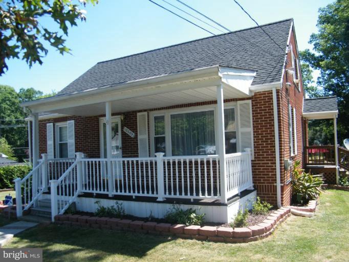 10609 Vincent Road White Marsh, MD 21162 - Photo 10 of 18 Exterior (Front)