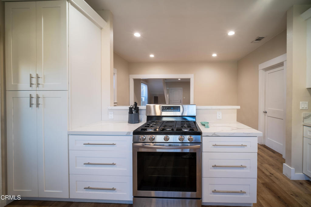 519 West 6th Street Oxnard, CA 93030 - Photo 9 of 19 6th street (19 of 19)