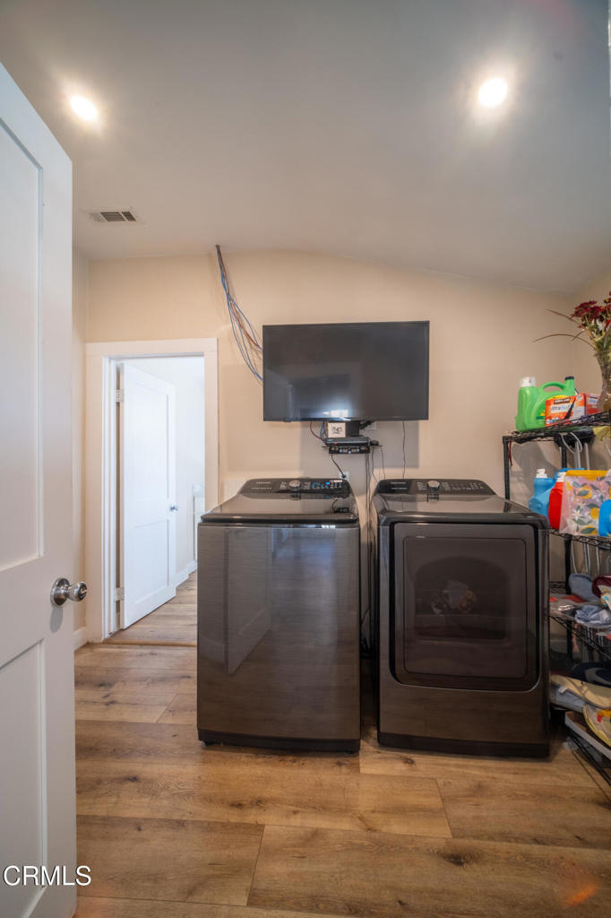 519 West 6th Street Oxnard, CA 93030 - Photo 10 of 19 6th street (15 of 19)