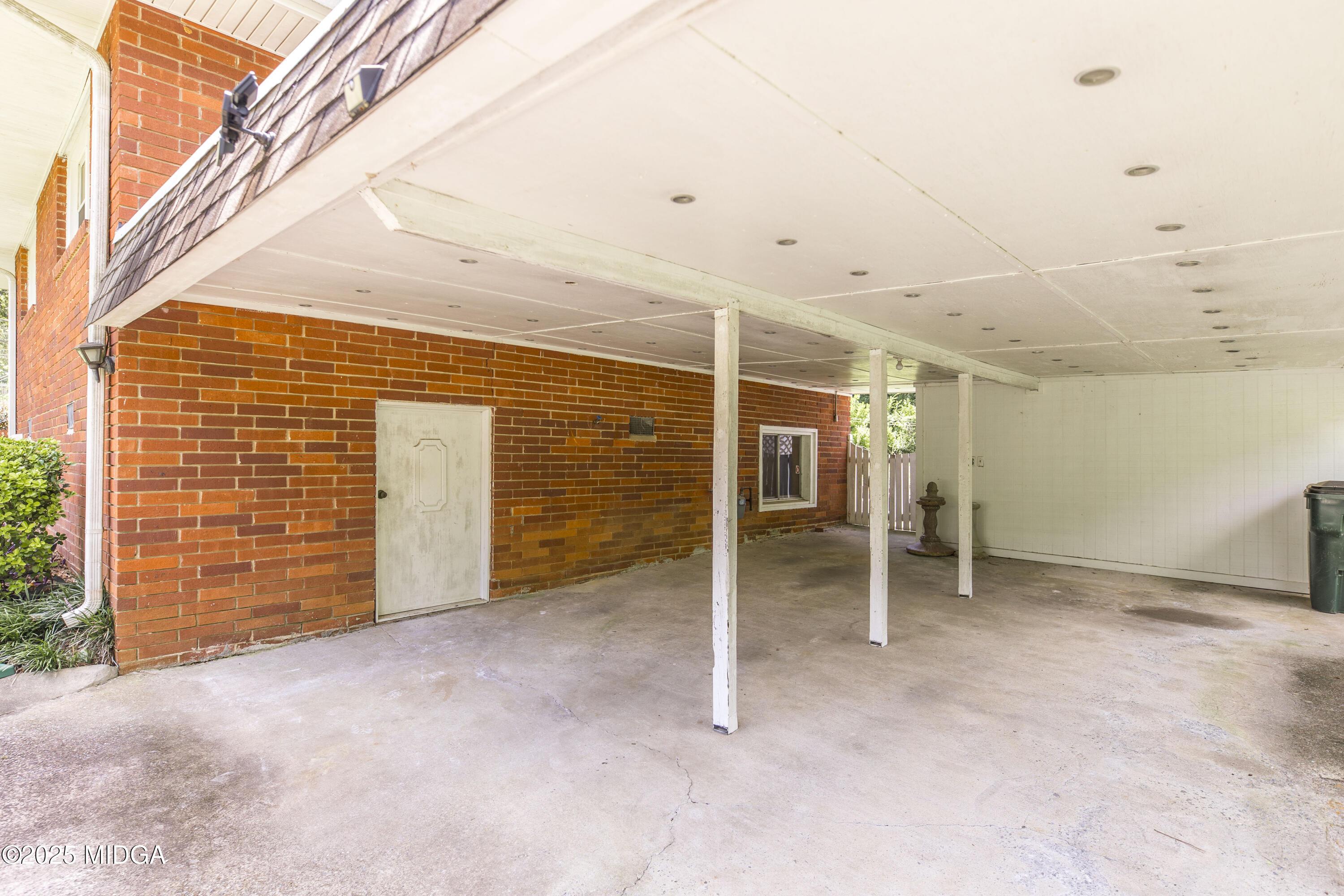 101 Spring Street Warner Robins, GA 31088 - Photo 26 of 28 101 Spring St 40