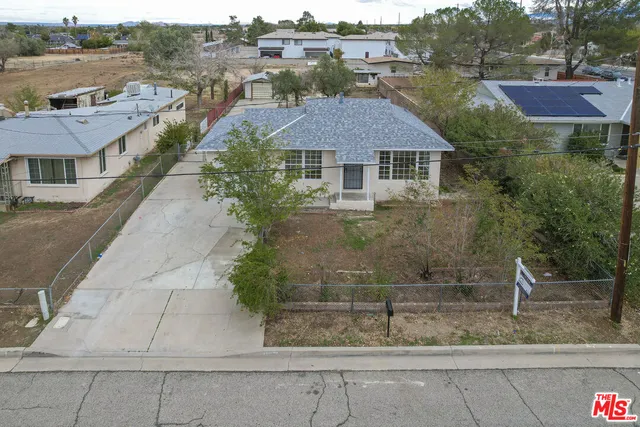 $2,500 | 38020 12th Street East, Palmdale, CA 93550