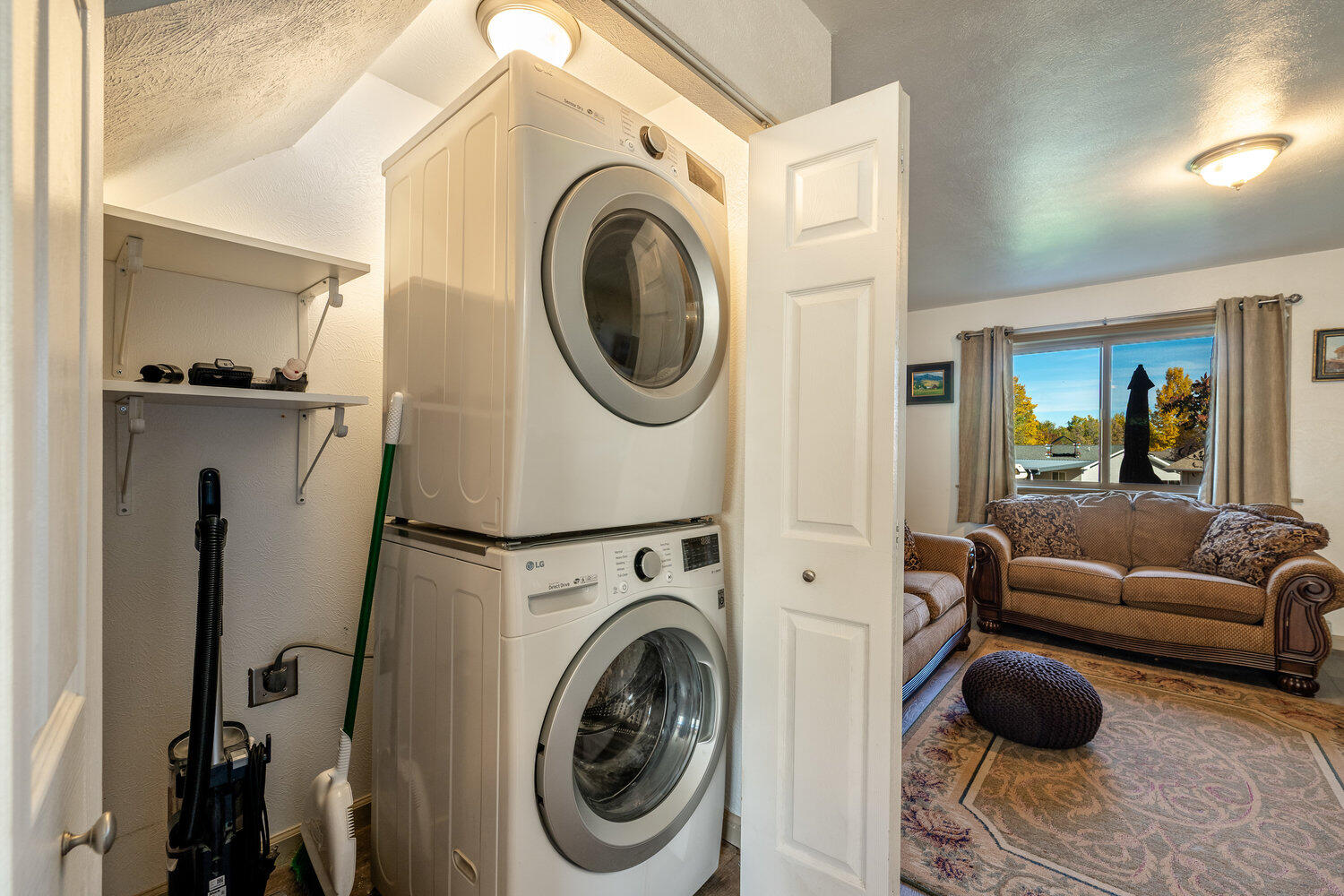 667 Sheri Lane Sheridan, WY 82801 - Photo 10 of 25 008_dsc_7572-hdr-edit_131