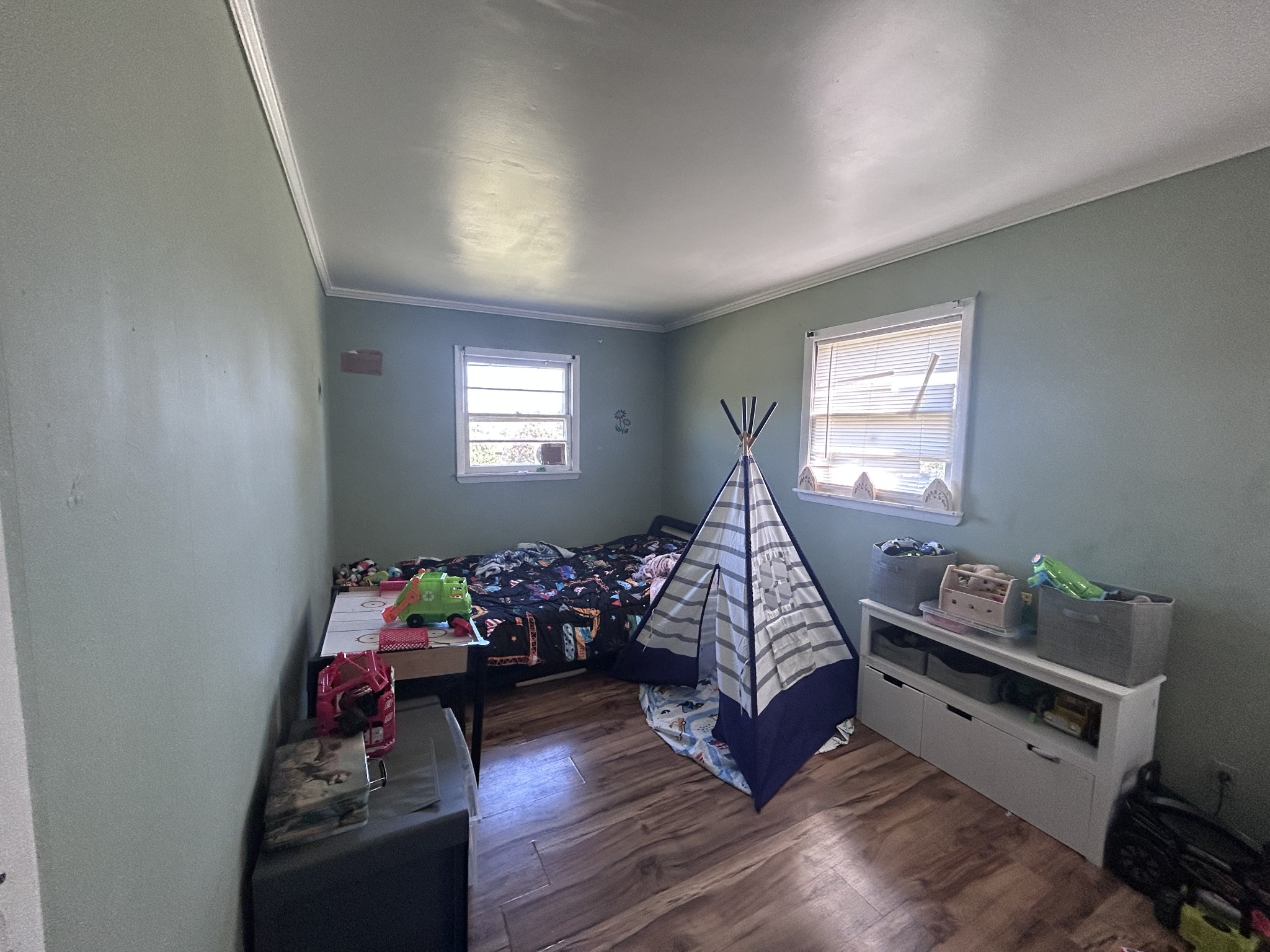 476 Sunset Drive Sparta, TN 38583 - Photo 8 of 21 a bedroom with bed and a window