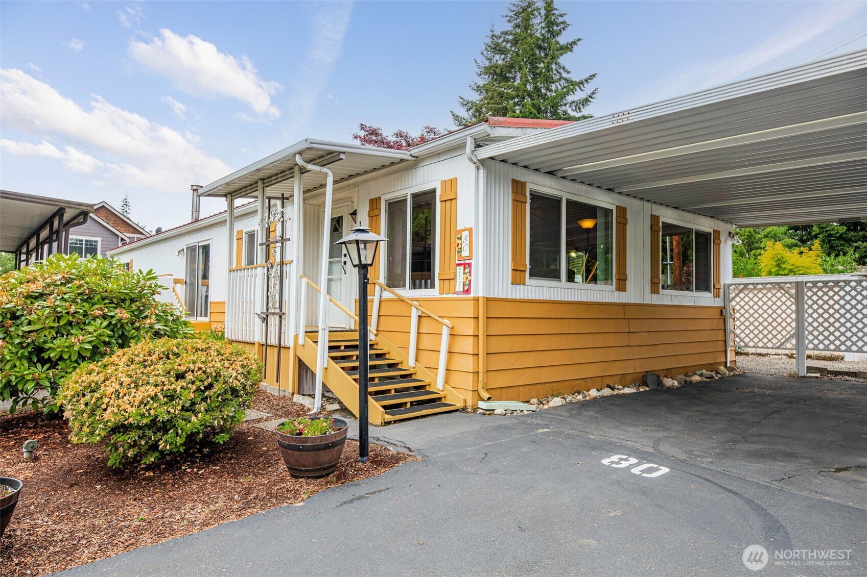 11622 Silver Lake Road, Unit 80 Everett, WA 98208 - Photo 2 of 40