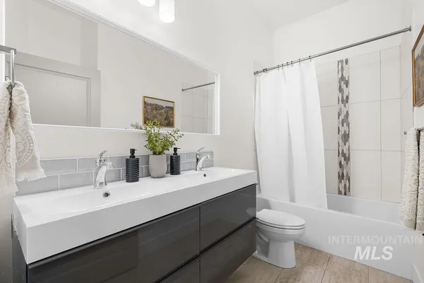 $687,000 | 1424 West Front Street, Unit 205, Boise, ID 83702