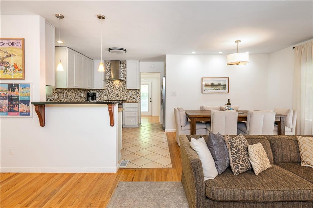 2558 Woodacres Road Northeast Atlanta, GA 30345 - Photo 11 of 37