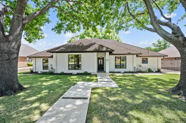 $565,000 | 621 Evergreen Drive, Hurst, TX 76054