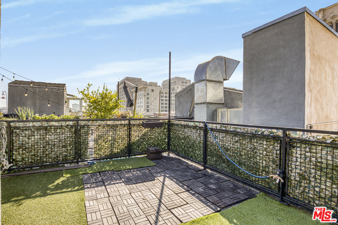 253 South Broadway, Unit 507 Los Angeles, CA 90012 - Photo 25 of 36