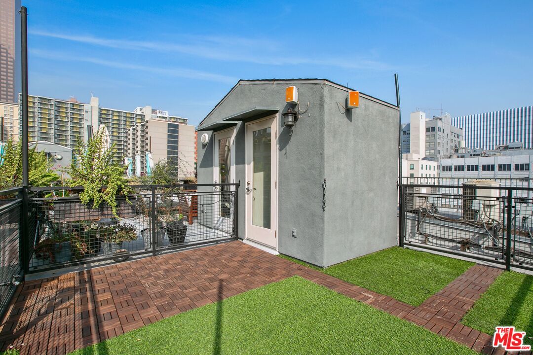 253 South Broadway, Unit 507 Los Angeles, CA 90012 - Photo 28 of 36