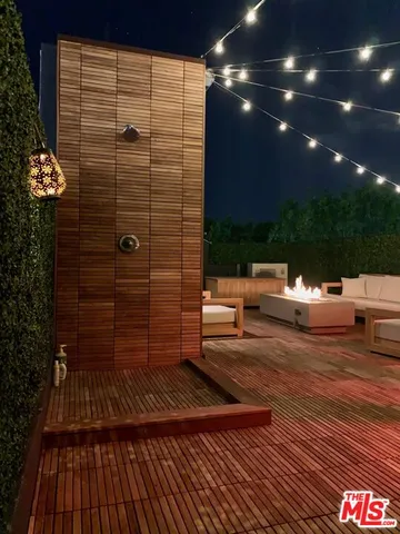 $2,995,000 | 2515 Lincoln Boulevard, Santa Monica, CA 90405