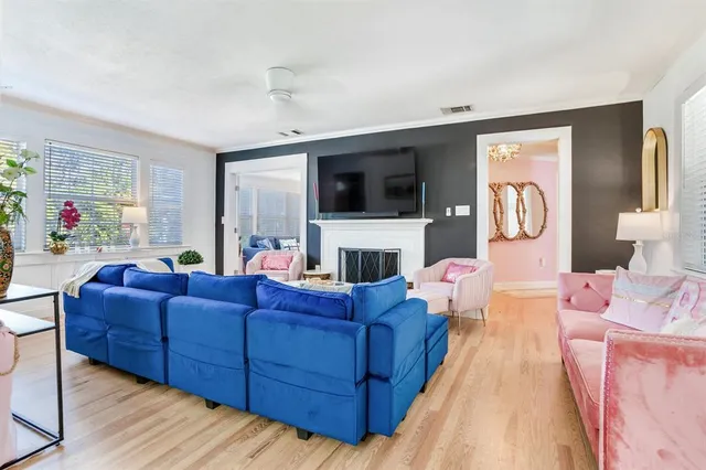 $925,000 | 1960 Lincoln Drive, Sarasota, FL 34236