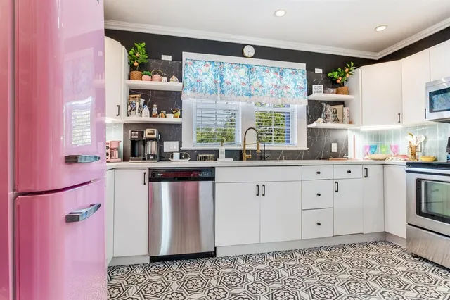 $925,000 | 1960 Lincoln Drive, Sarasota, FL 34236