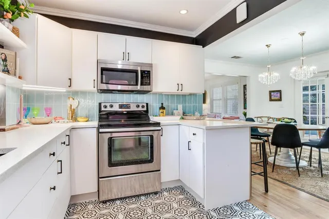 $925,000 | 1960 Lincoln Drive, Sarasota, FL 34236