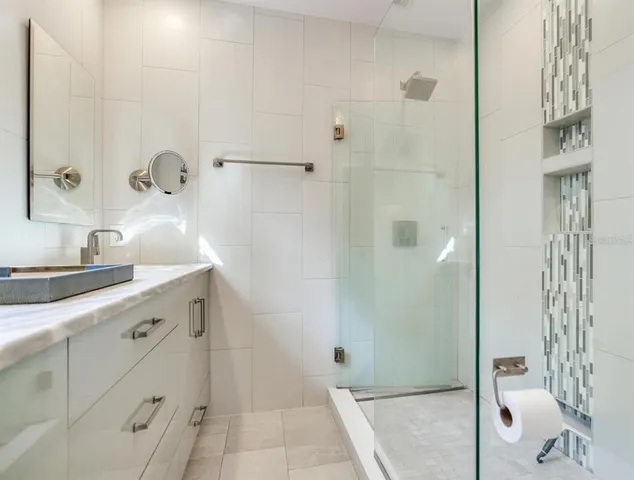 $925,000 | 1960 Lincoln Drive, Sarasota, FL 34236