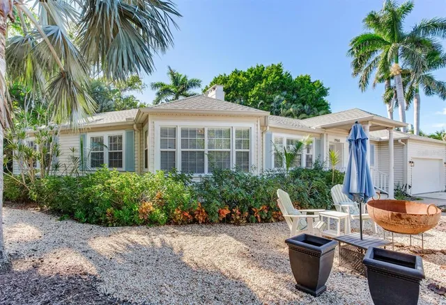 $925,000 | 1960 Lincoln Drive, Sarasota, FL 34236