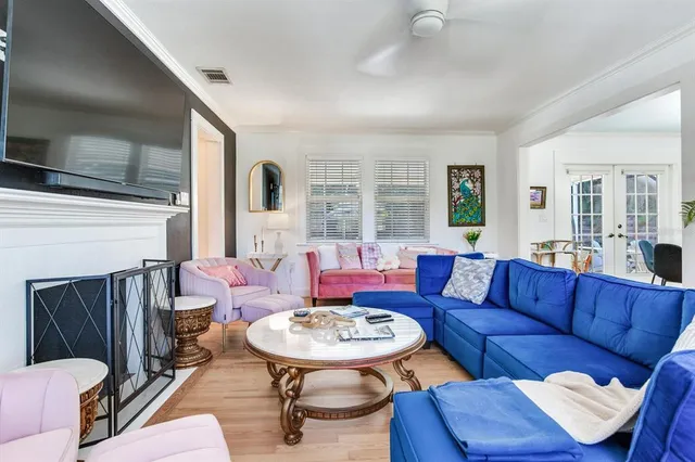 $925,000 | 1960 Lincoln Drive, Sarasota, FL 34236