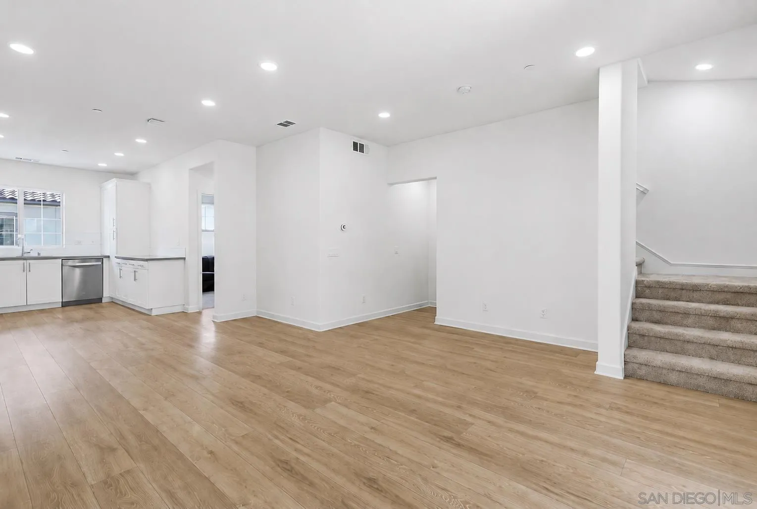 4366 Pacifica Way, Unit 3 Oceanside, CA 92056 - Photo 5 of 48 Living Room