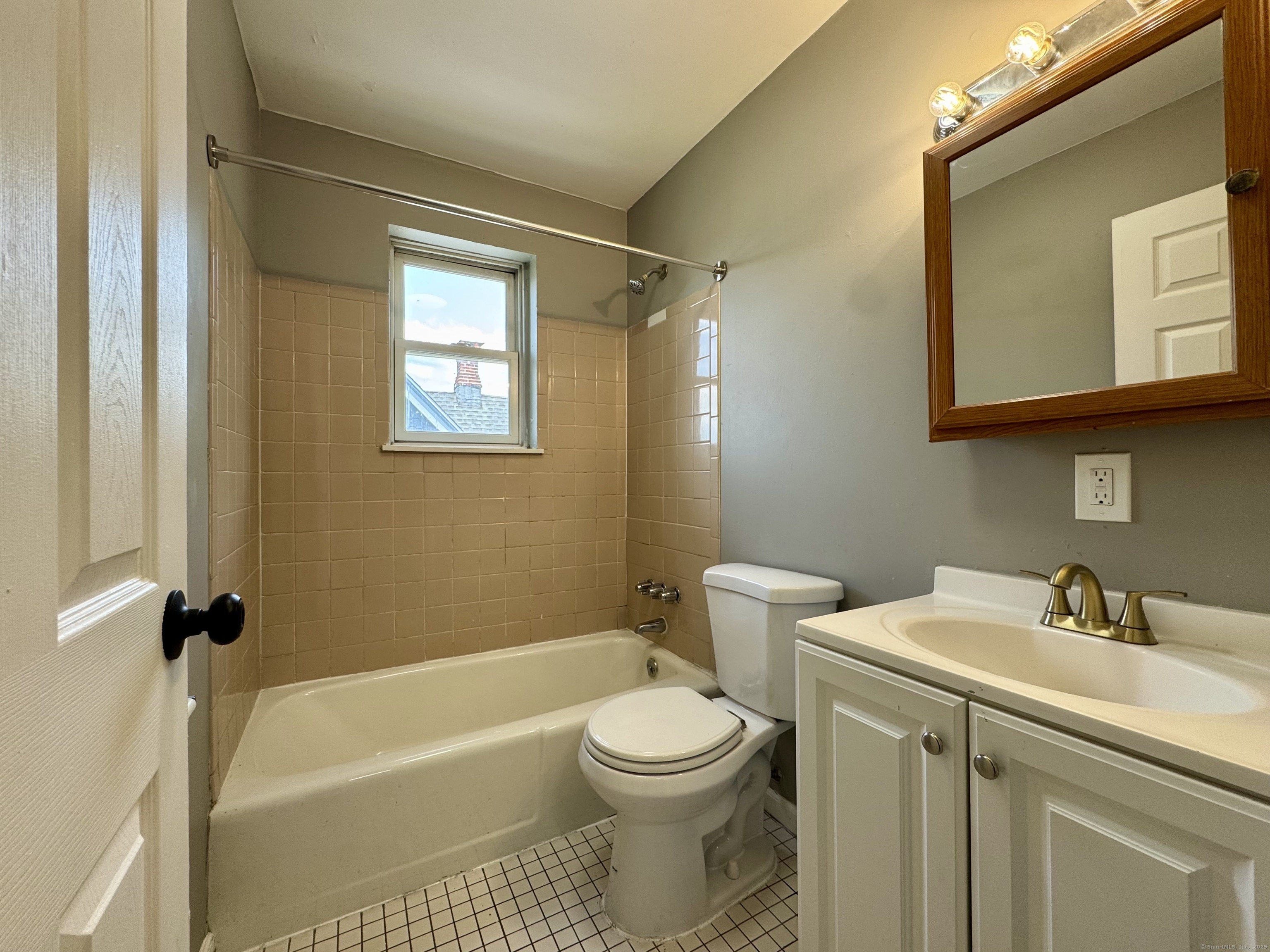85-87 Union Avenue, Unit C7 Bridgeport, CT 06607 - Photo 7 of 8