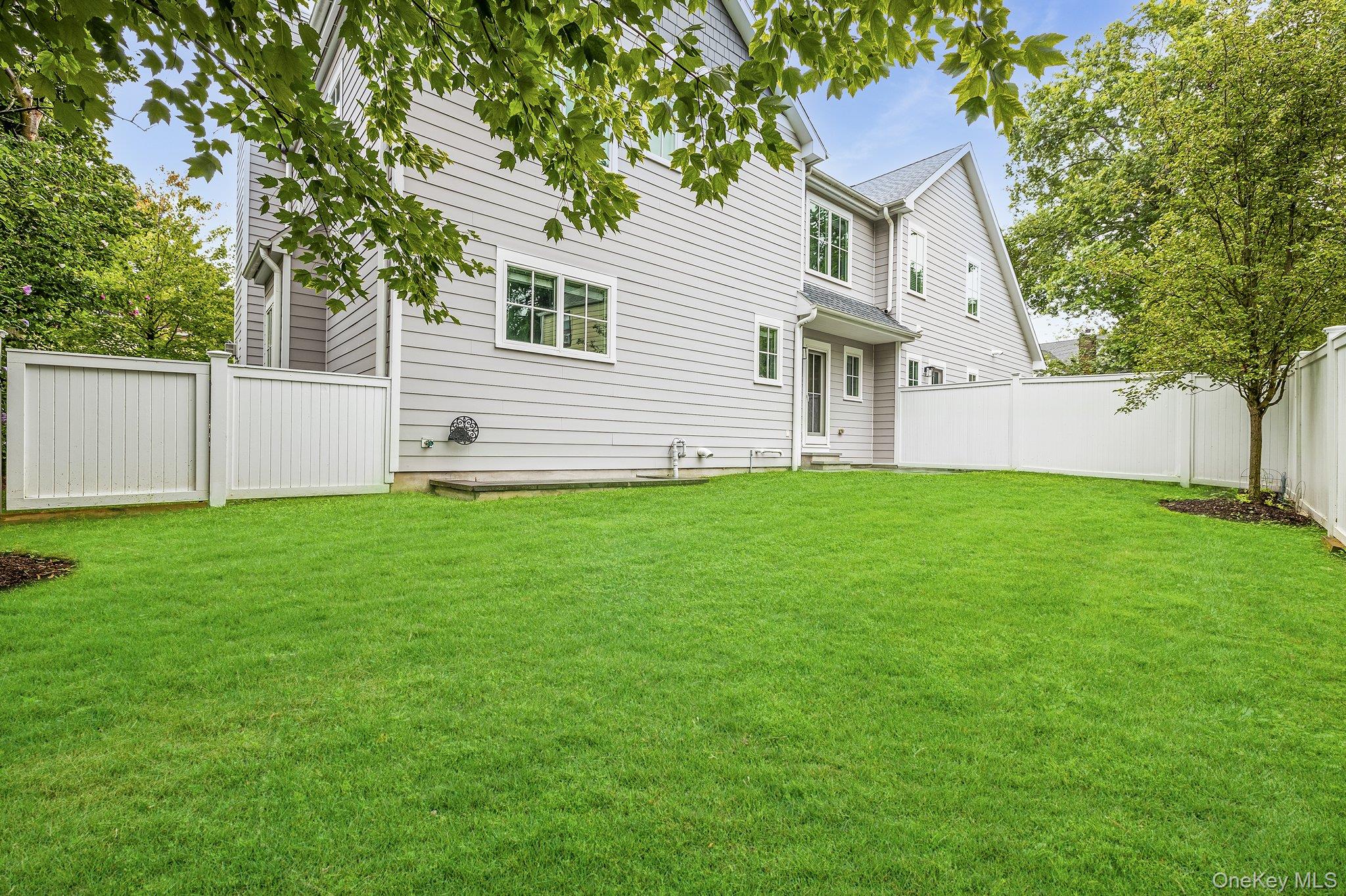 63 Grapal Street Rye, NY 10580 - Photo 31 of 36 Private Back Yard