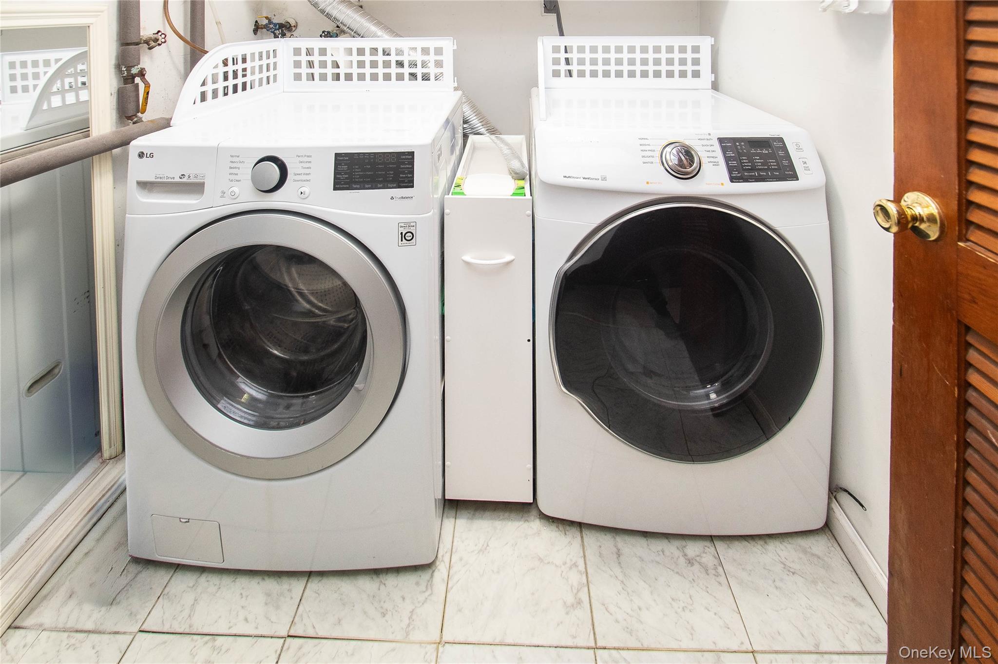 24 Montfort Road Wappingers Falls, NY 12590 - Photo 31 of 45 a utility room with dryer and washer